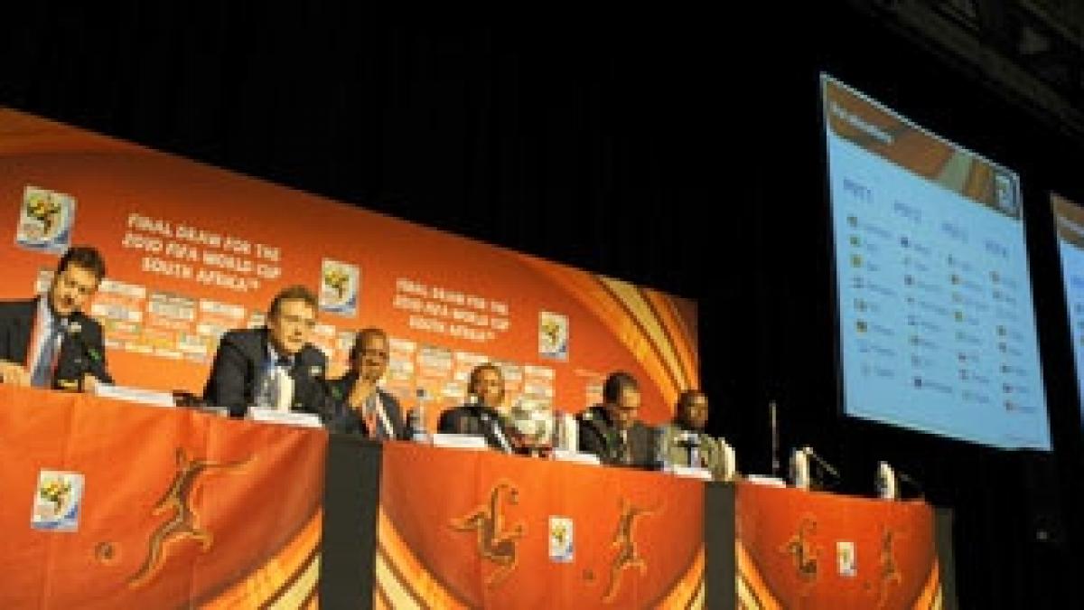 FIFA a stabilit urnele