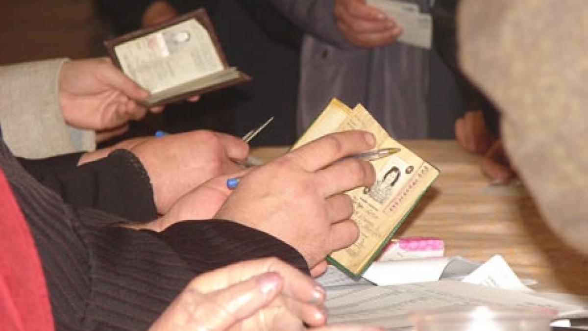 Urmăriţi penal pentru infracţiuni electorale