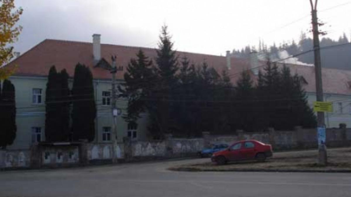 Rechinii UDMR îşi înfig dinţii în averea secuilor