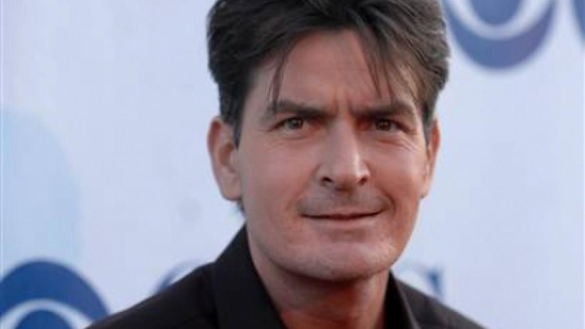 Charlie Sheen, arestat sub acuzaţia de violenţă domestică, a fost eliberat