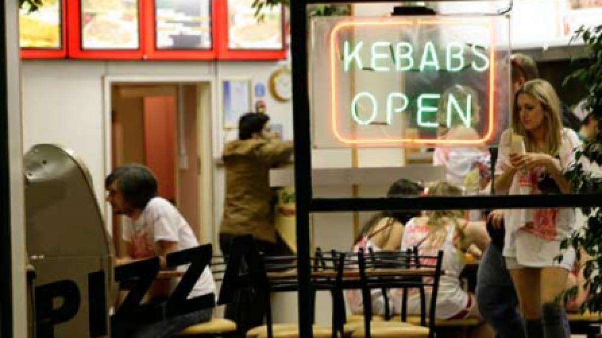  Ziua (im)perfectă a unui consumator de fast-food