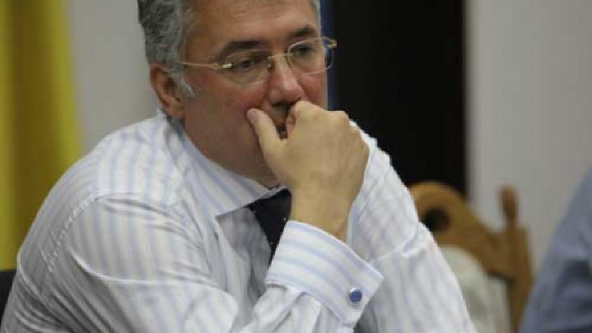 Reorganizarea a rămas tot pe hârtie