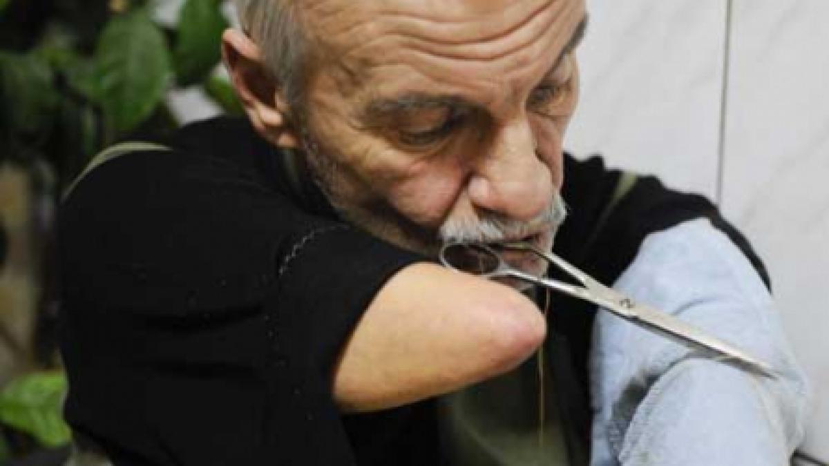 Viaţa şi ambiţiile ologului Vasile, mort şi reînviat