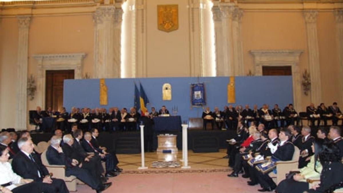 Aniversarea masoneriei albastre în epoca flăcării violet