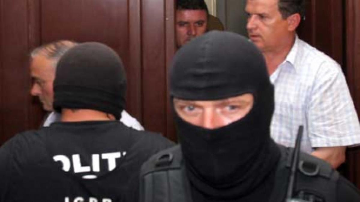 Primarul Gutău condamnat la închisoare