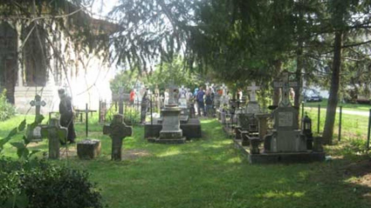 Moşii de iarnă şi de vară