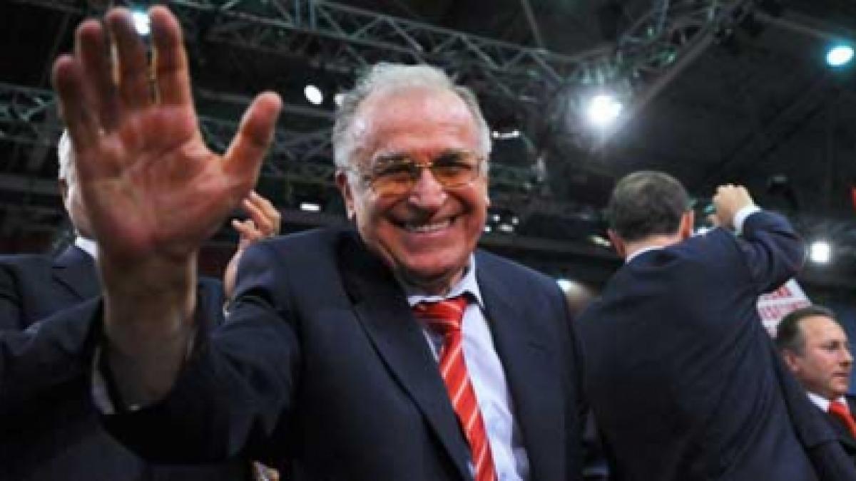 Iliescu a rupt echipa lui Mircea Geoană