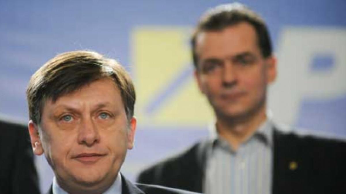 Cataramă, în timp ce Patriciu îşi căuta un loc în sală: "Sponsorii partidului vor eliminarea vocilor critice?"