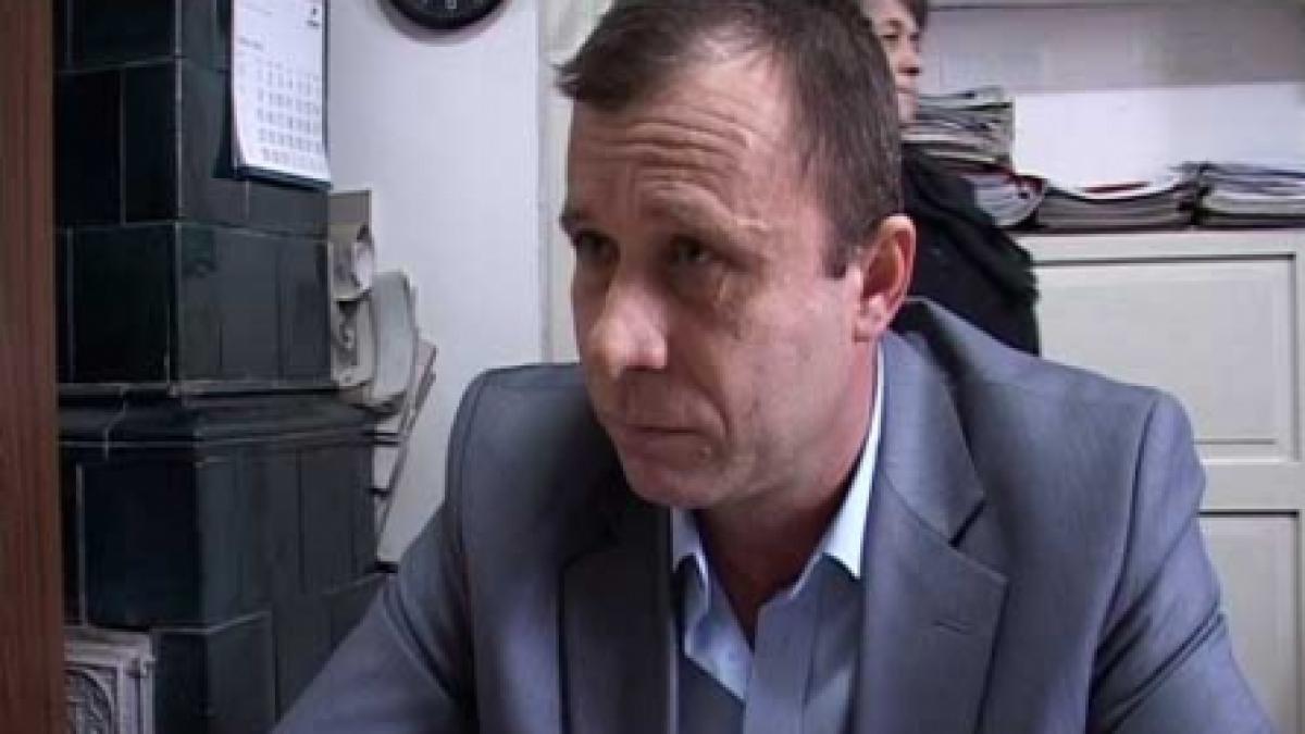 Gorj: Primarul care s-a dat în judecată pentru un spor