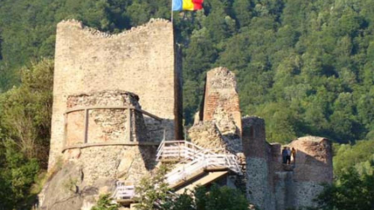 Cetatea lui Vlad Ţepeş, o ruină