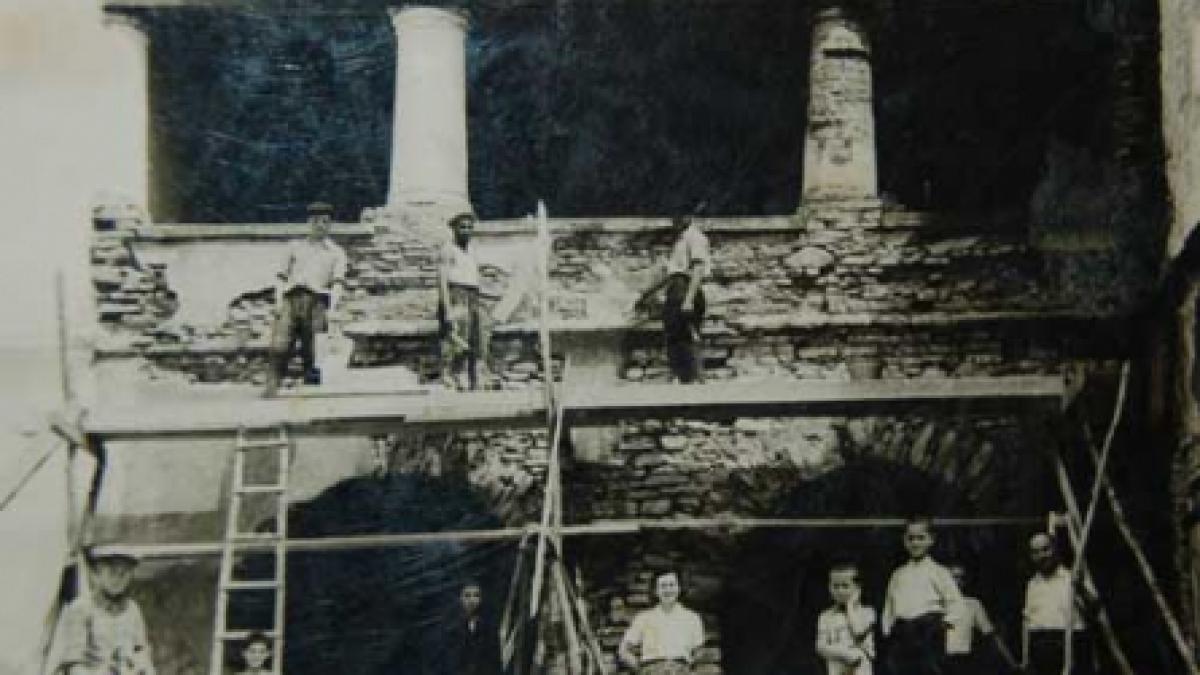 Albastru de Dobrovăţ şi cenuşiu de Cepleniţa
