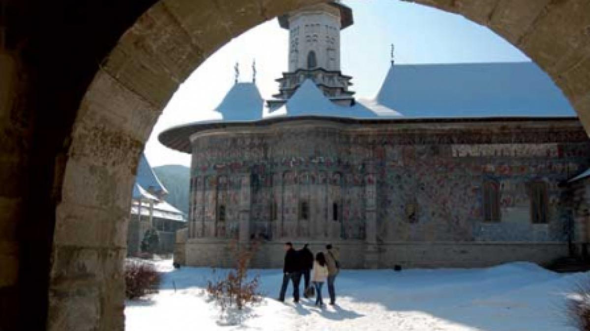 Hram de Paşti la Mănăstirea Suceviţa