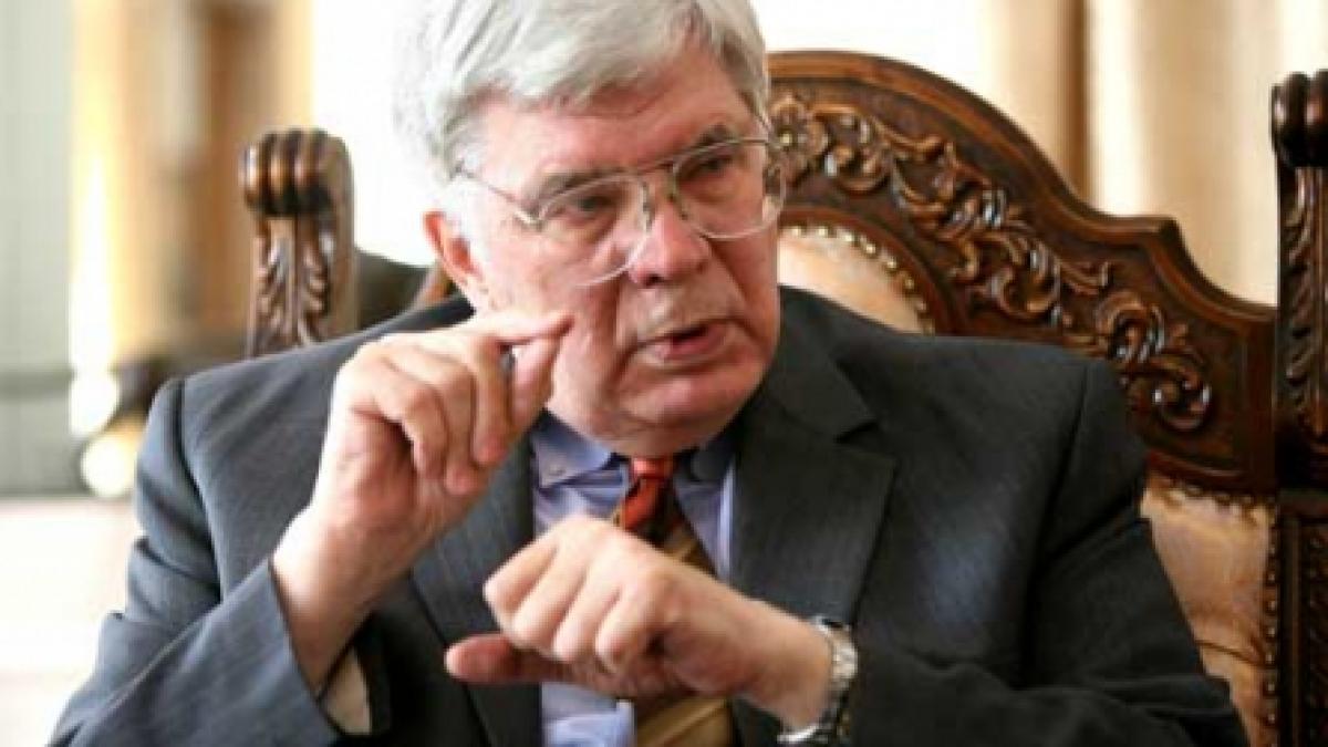 "Să nu încercăm să transcriem istoria războiului”