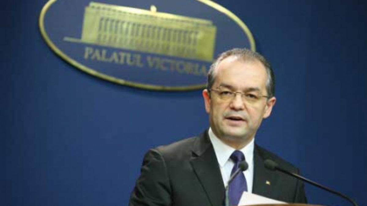 Boc spune pensionarilor că a ales răul cel mai mic