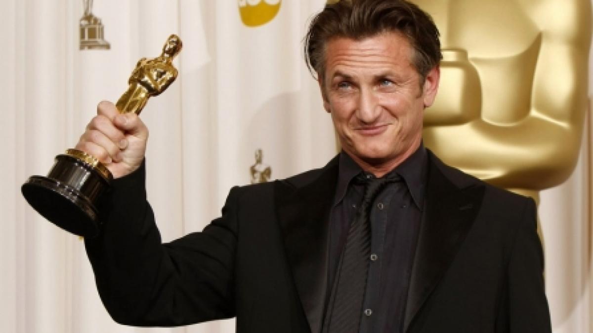 Sean Penn, condamnat pentru lovirea unui paparazzo