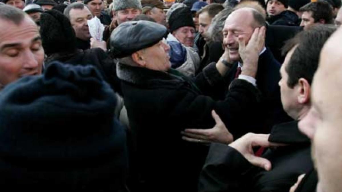 Măsurile lui Băsescu, fără precedent în istoria României