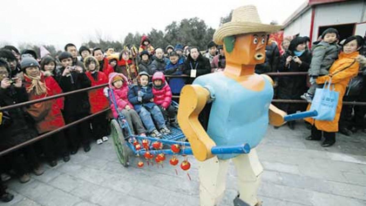 "Părintele roboţilor" locuieşte la Beijing