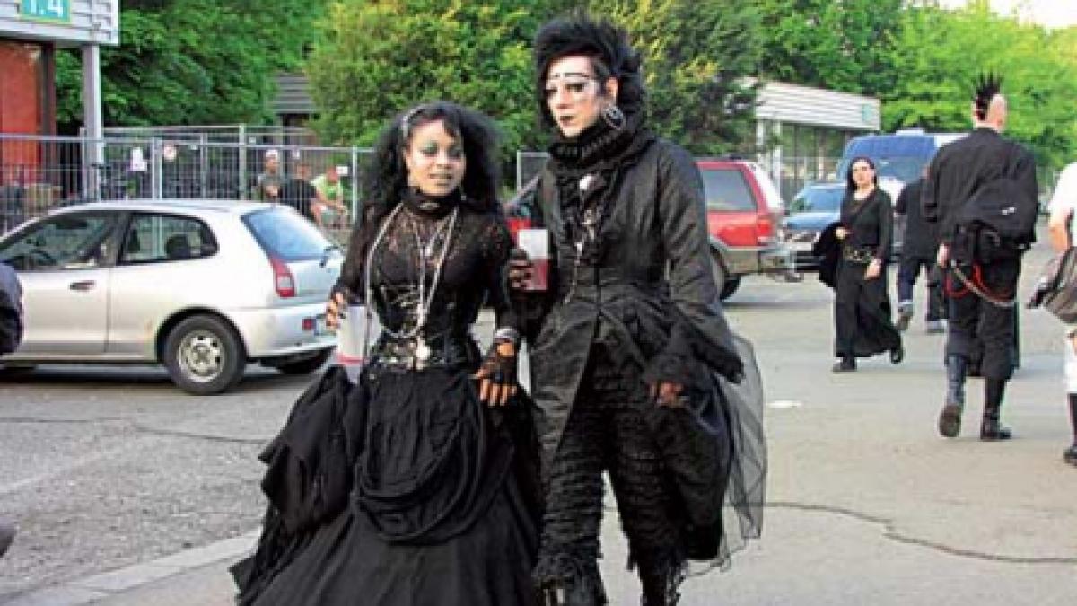 Parada costumelor negre, la WGT