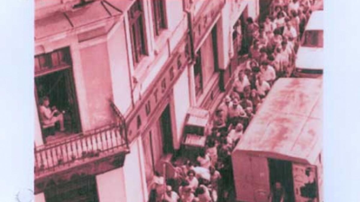 77 istorii şi reţete din Epoca de Aur