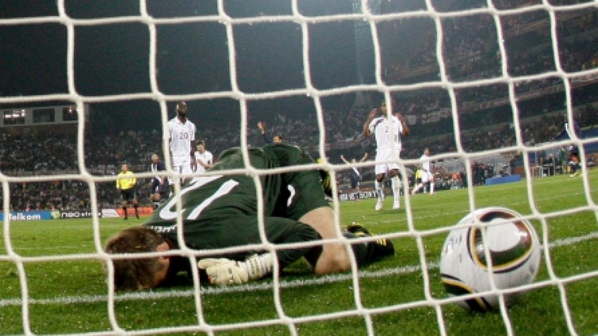 Un englez vrea să-şi schimbele numele de Robert Green după gafa portarului Angliei