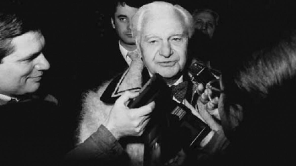 Ion Raţiu şi minerii