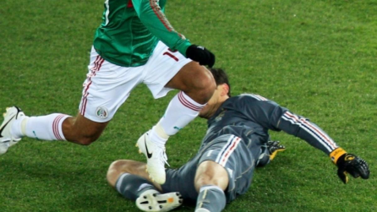 Javier Hernandez a "înţepat" Franţa la 56 de ani după bunicul său