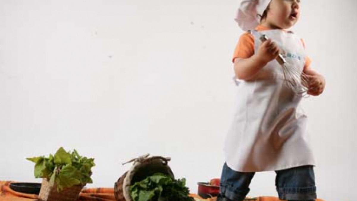 Andu găteşte pâinici aromate cu busuioc şi brânză