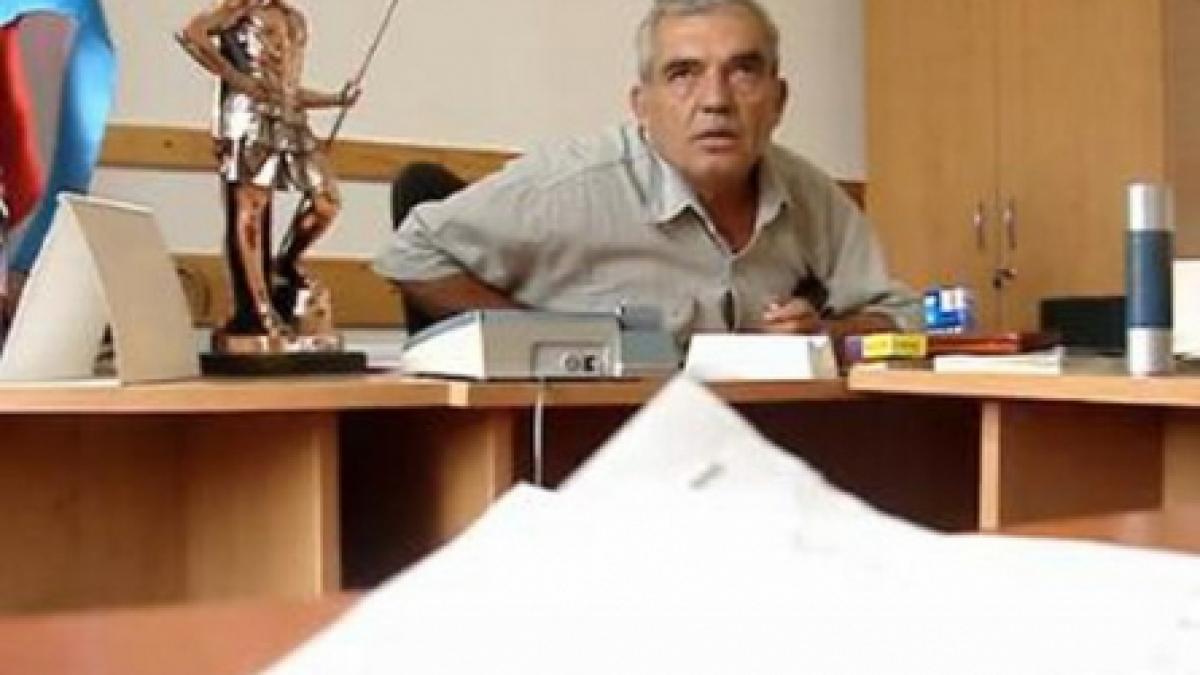 Alt primar se plânge de şantaj în cazul Diaconescu