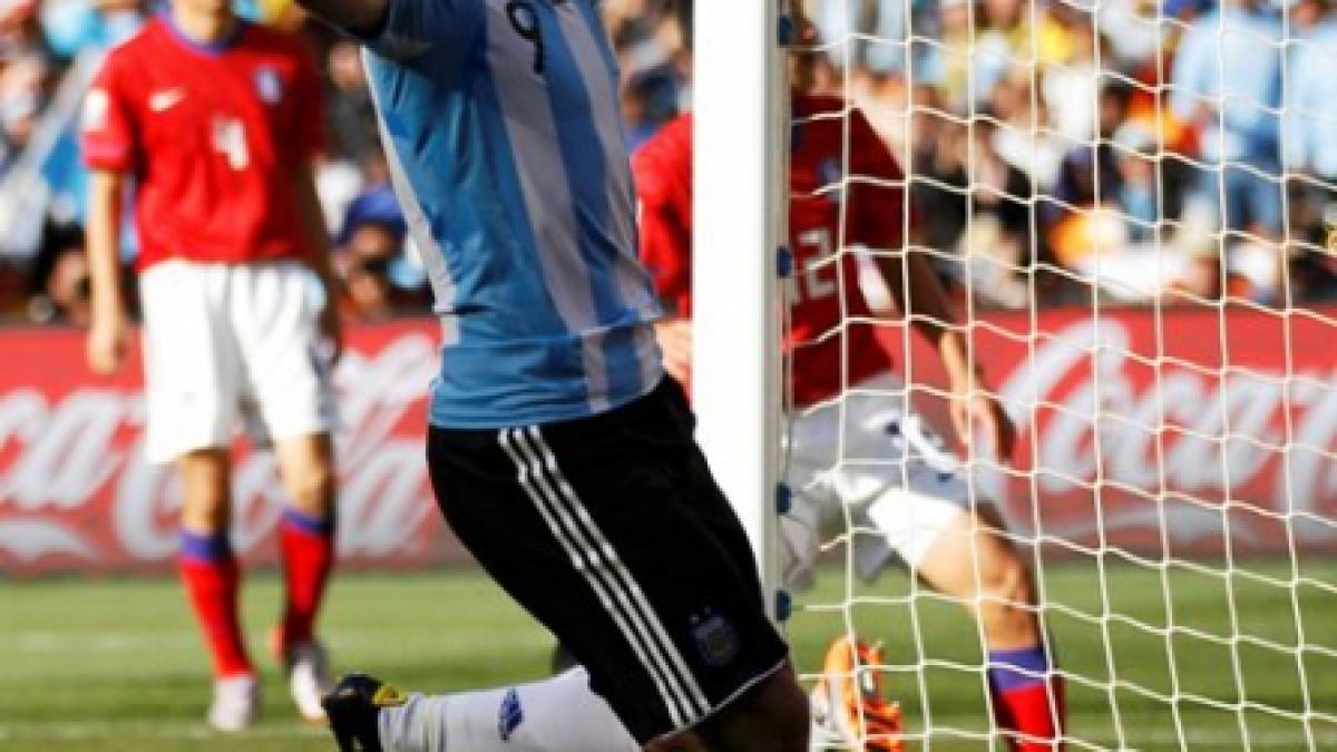 Higuain, Villa şi Vittek, golgeterii turneului final după faza grupelor