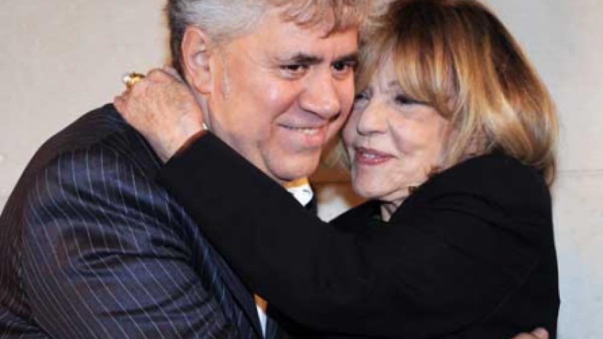 Jeanne Moreau şi Pedro Almodovar