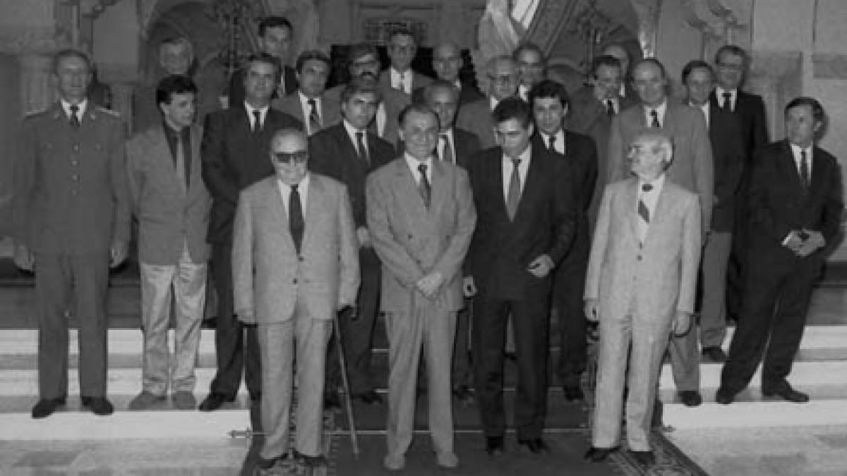 28 iunie 1990: Primul program guvernamental după şase luni de "democraţie originală"