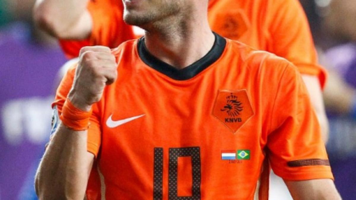 Sneijder: Dunga şi Maradona sunt doi idioţi