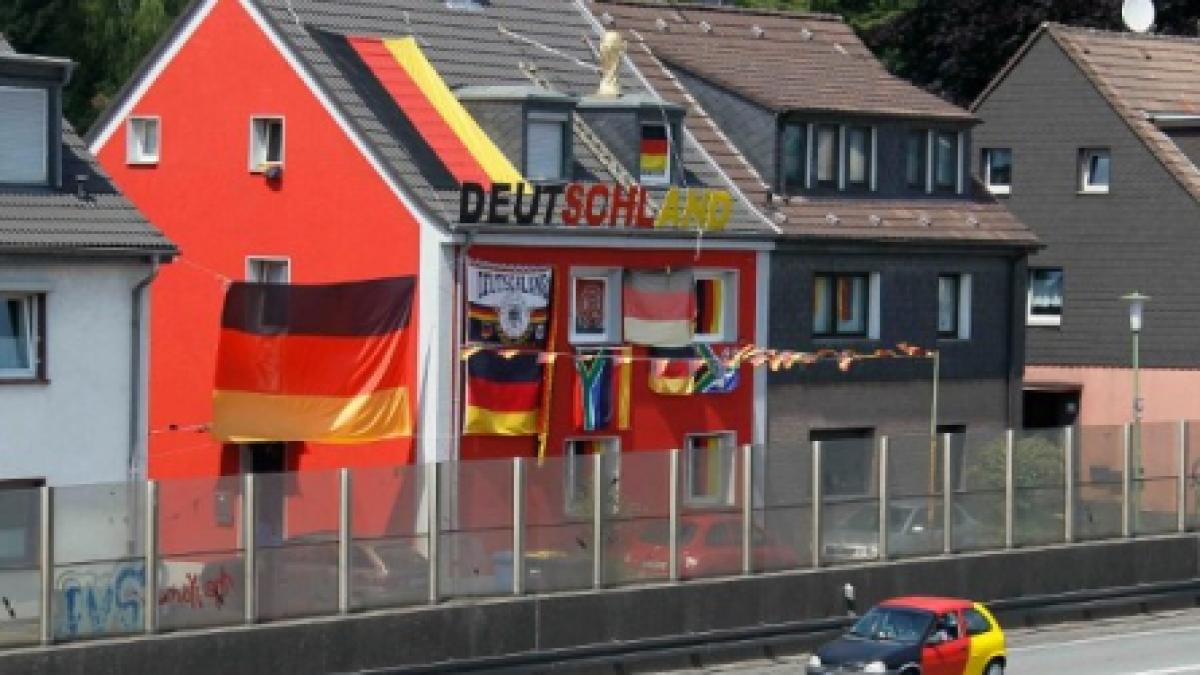 Germania - Spania: Toată lumea e cu gândul la finală