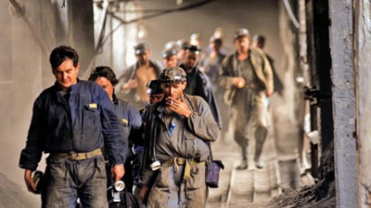 Concediu forţat la SNLO