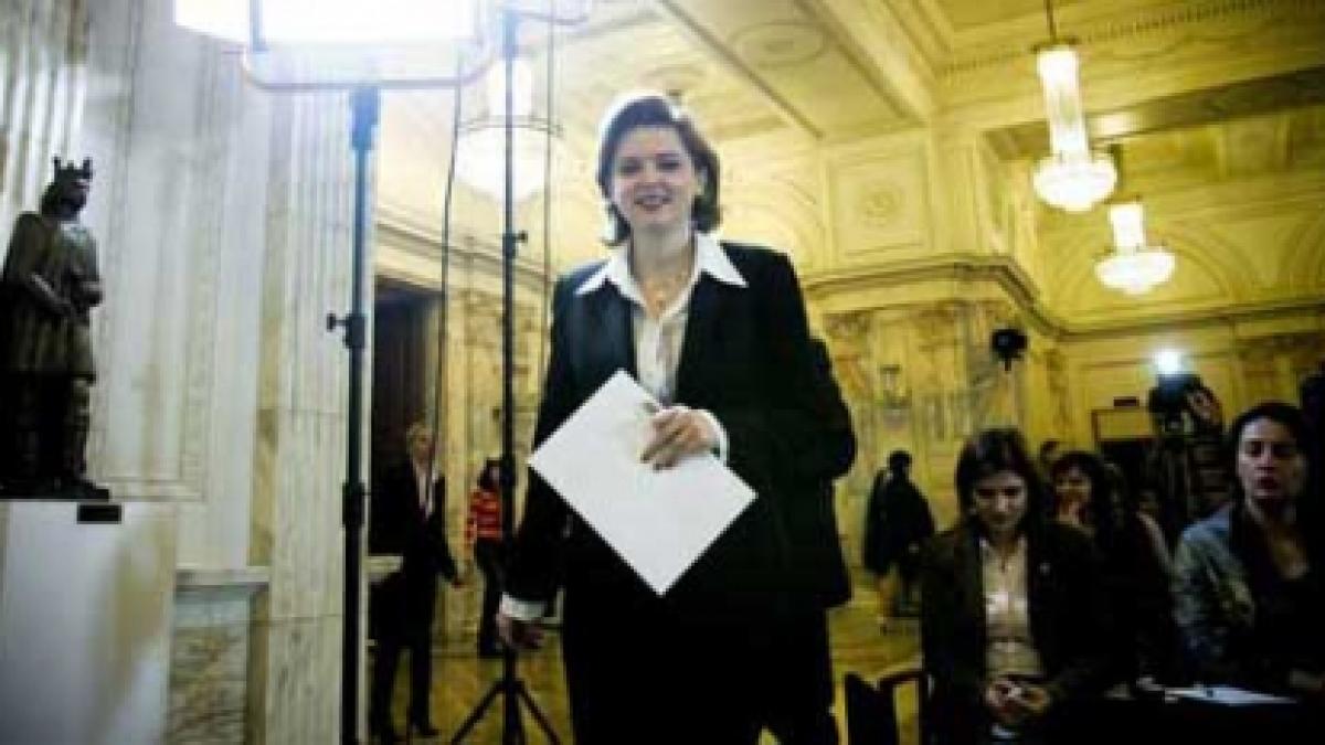 Legea ANI îi aduce pe parlamentari din vacanţă