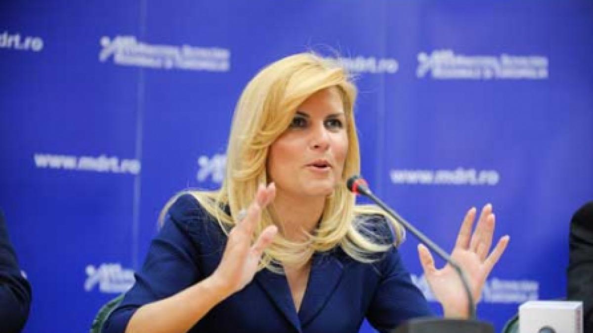 Udrea vrea să pună mâna pe publicitatea din Capitală