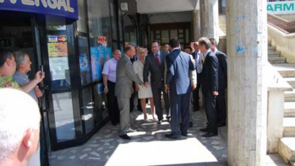 Concurs cu cântec la Autoritatea Naţională pentru Cetăţenie