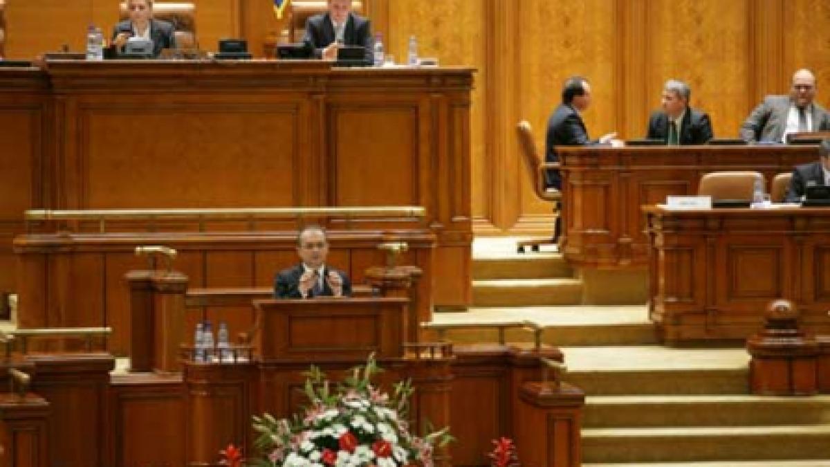 Boc: "Greul încă nu a trecut"