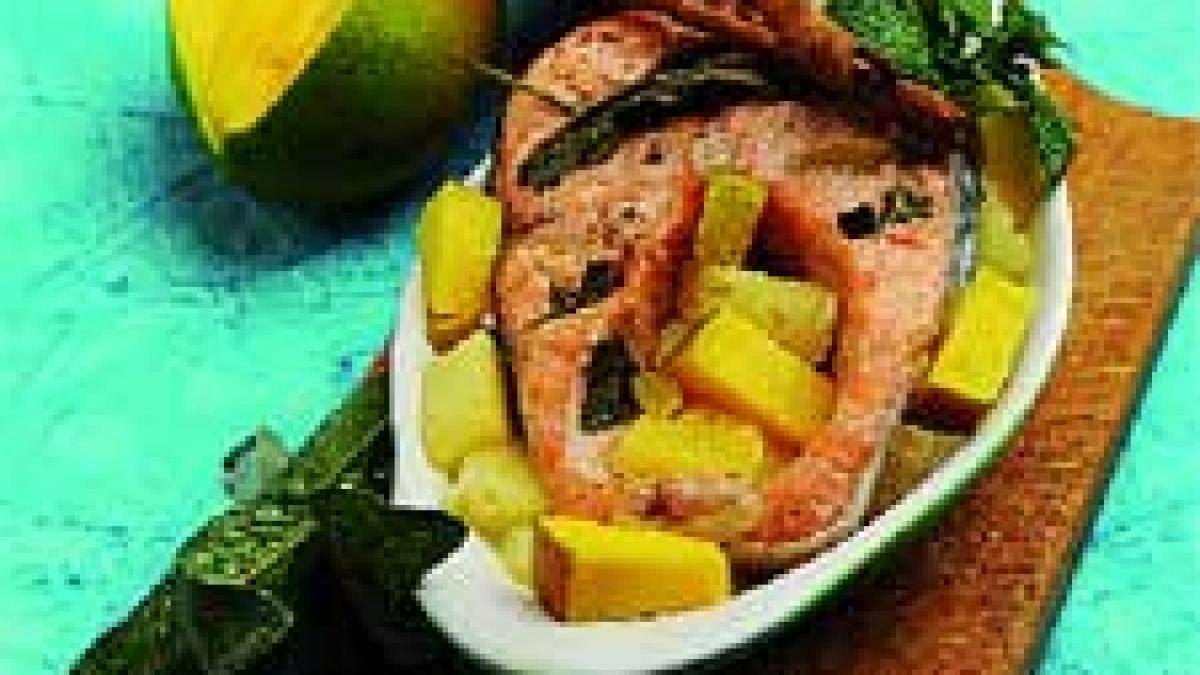 Somon cu mango şi ananas