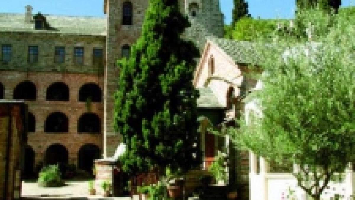 Gătind la Athos după reţetele din Bucovina