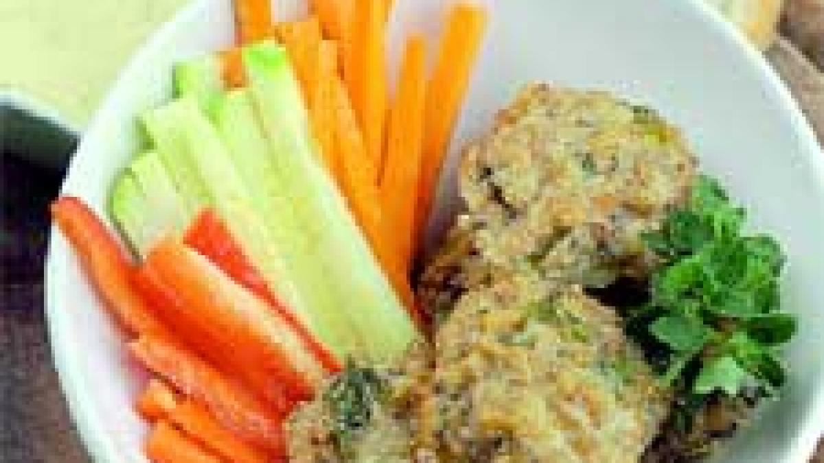 Chiftele de peşte cu legume
