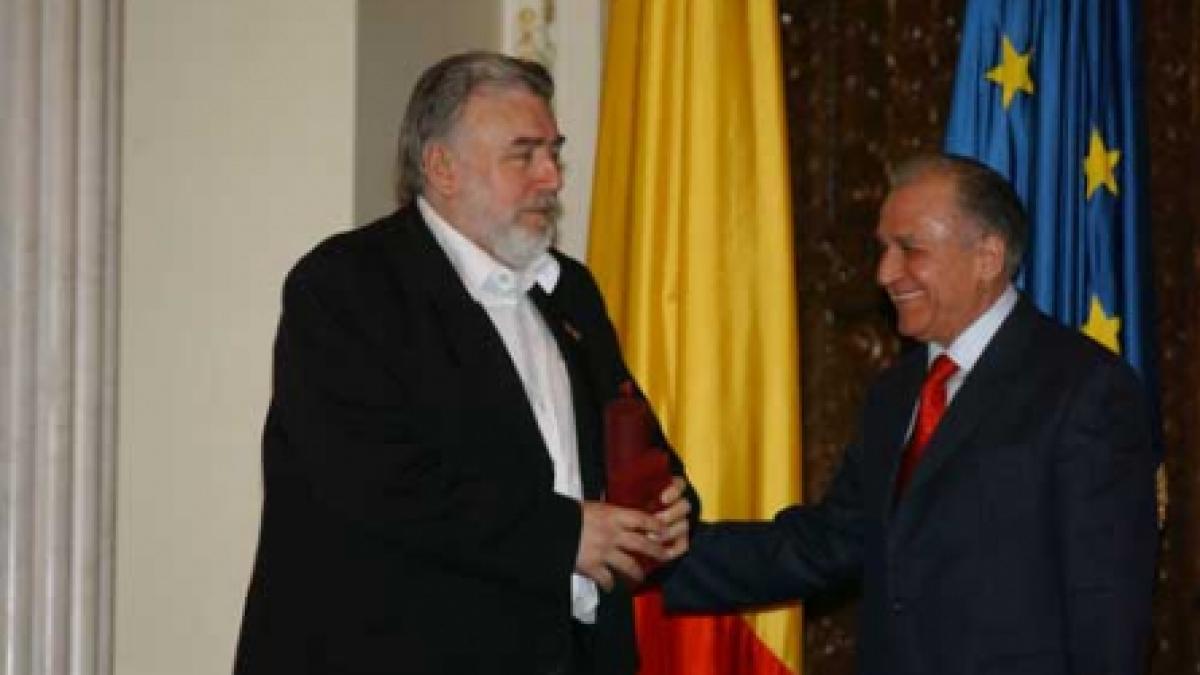 "De-atâta rău să zicem că e bine, Se-ntoarce Evul Mediu înapoi"