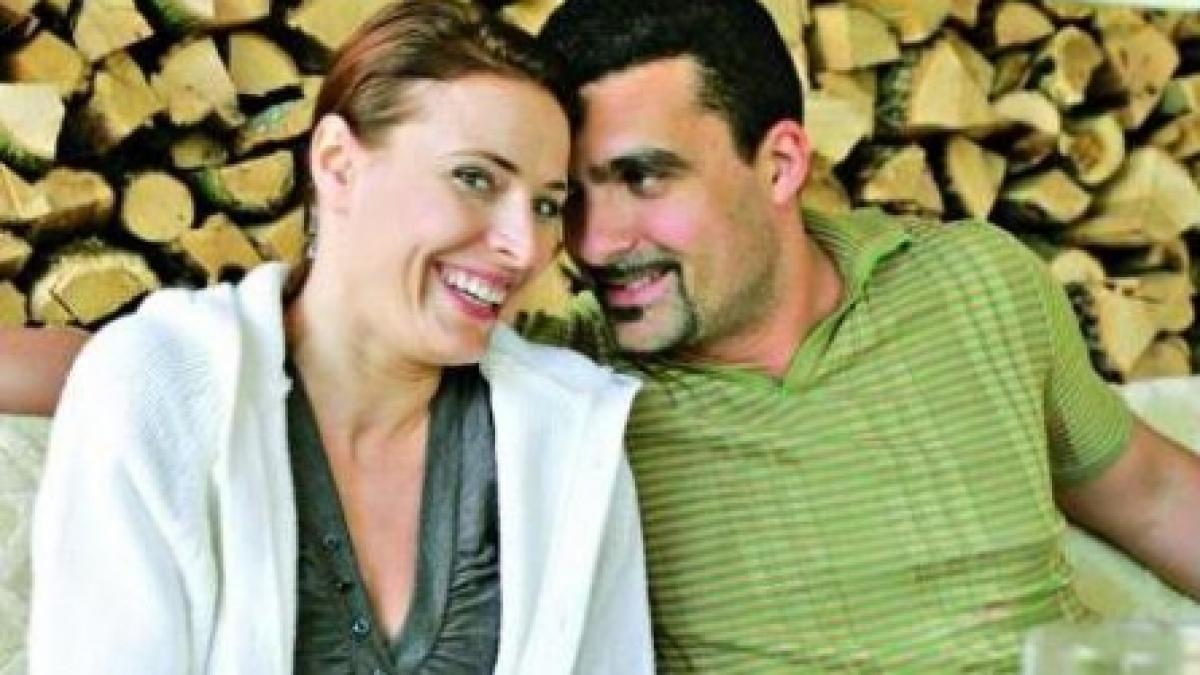 Monica Davidescu a născut o fetiţă