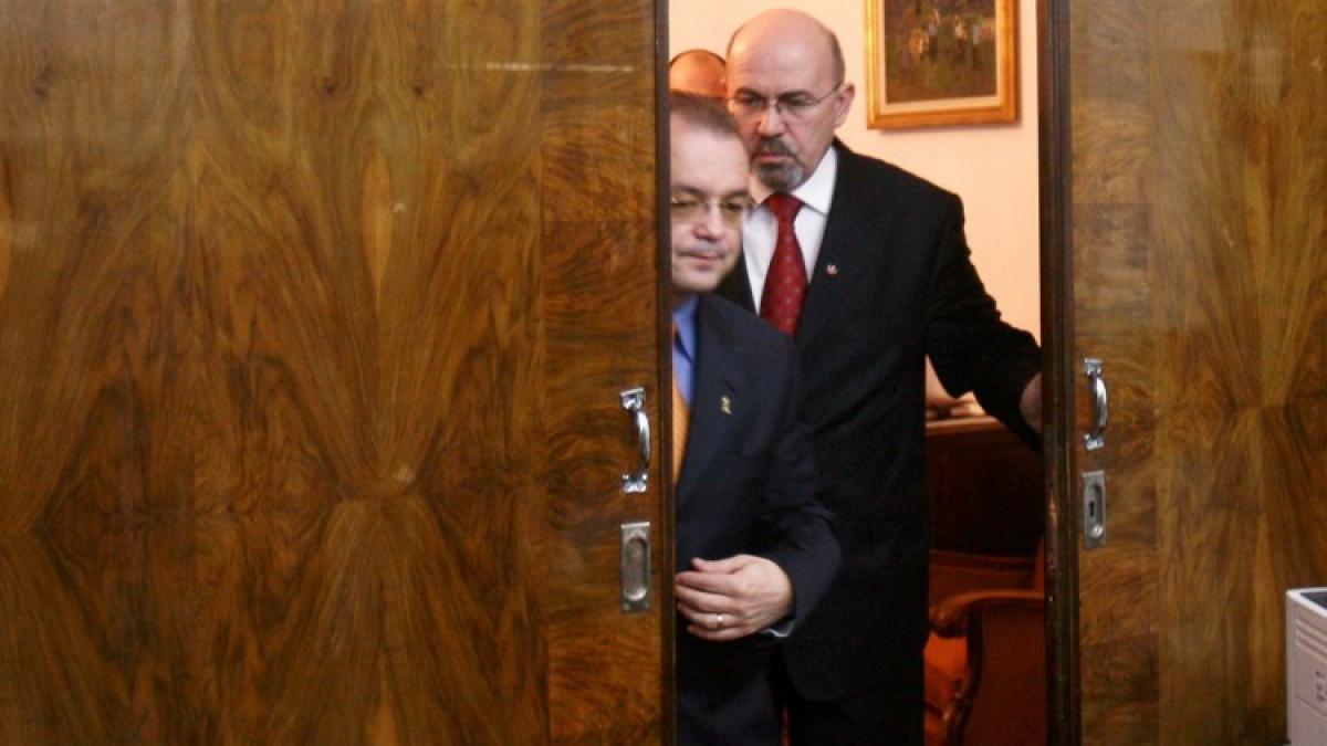 Coaliţia a decis continuarea asumării pe Legea Educaţiei