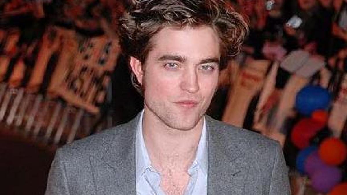 Robert Pattison, scos la licitaţie pentru 30.000 de dolari