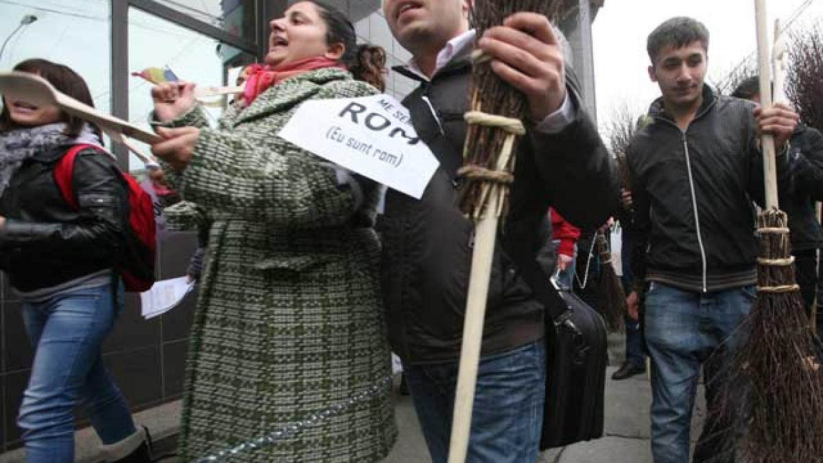 “Roamo, eşti frumoasă!...”