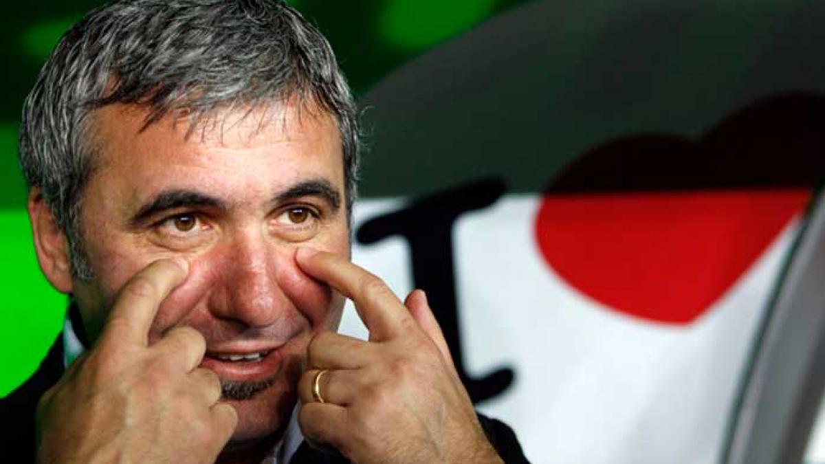 Hagi, avertizat
