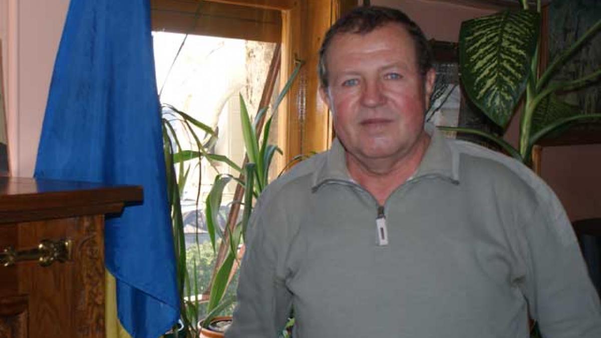 Căpitanul Bucur, sărăcit de sistem, părăsit de Macovei
