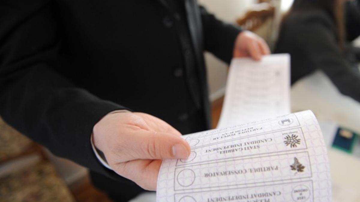 Chişinău: Isteria post-electorală a scos lumea în stradă