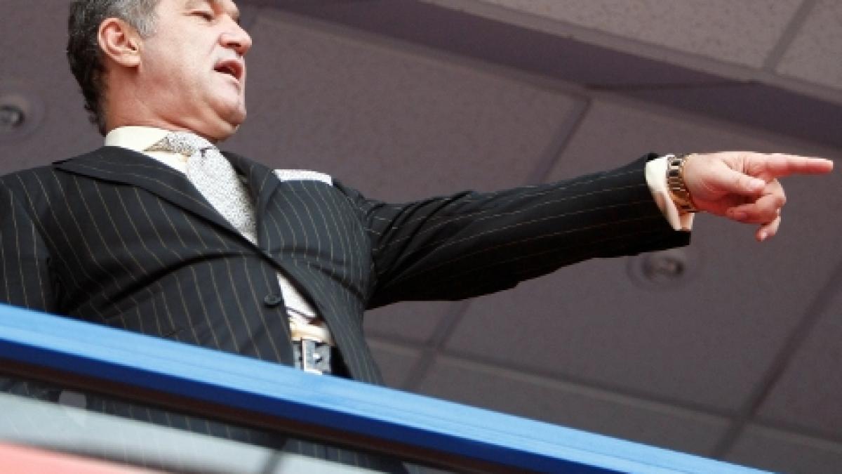 Becali îl arată cu degetul pe Kapetanos: "Este vinovat şi va plăti!"
